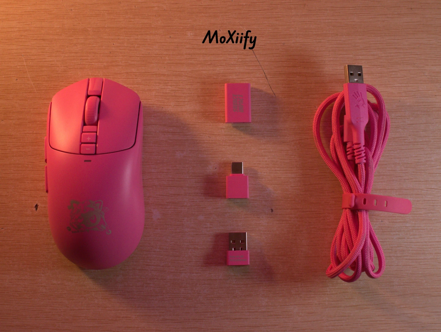 配件一览,实际还有一根线没有拍 配件一览,实际还有一根线没有拍